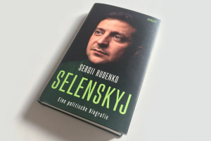 Sergii Rudenko: Selenskyj. Foto: Ralf Julke