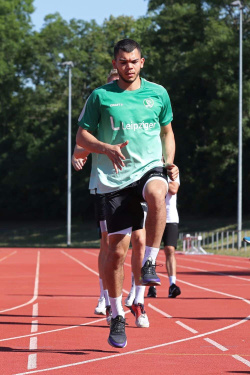 Linksaußen Tim Matthes wechselte von den Füchsen Berlin nach Leipzig. Foto: Jan Kaefer