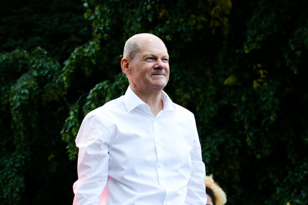 Bundeskanzler Olaf Scholz (64, SPD) stellte sich am Donnerstag der Hauptstadtpresse und kündigte ein weiteres Entlastungspaket in der Krise an. Foto: LZ