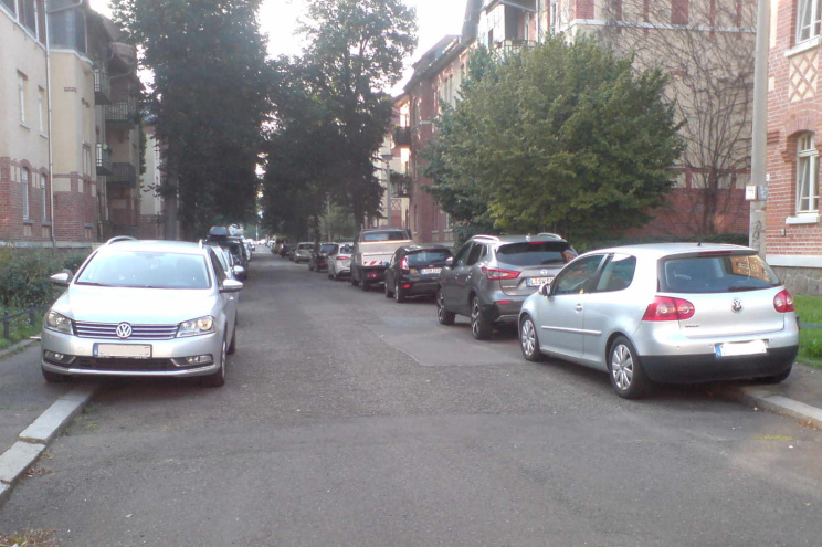 Parksituation in der Leisniger Straße. Foto: Privat
