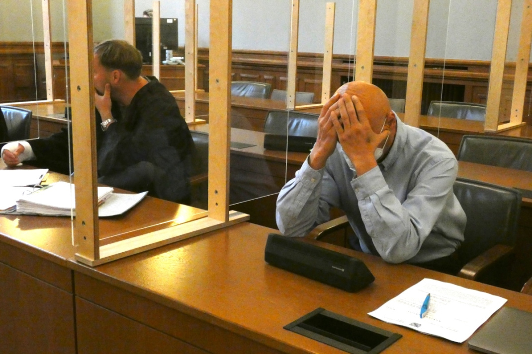Drazen K. (r.) kam jetzt mit einer Bewährungsstrafe davon. Foto: Lucas Böhme