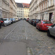 Mit 100 Jahre altem Pflaster - aber ohne Bäume: die Simildenstraße. Foto: Ralf Julke