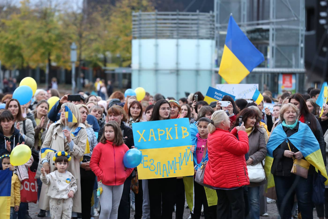 Demonstration „Für die Verteidigung der Ukraine! Gegen den russischen Faschismus!“, organisiert vom „Freundeskreis der Ukraine in Leipzig" am 14.10.2022 in Leipzig. Foto: Jan Kaefer