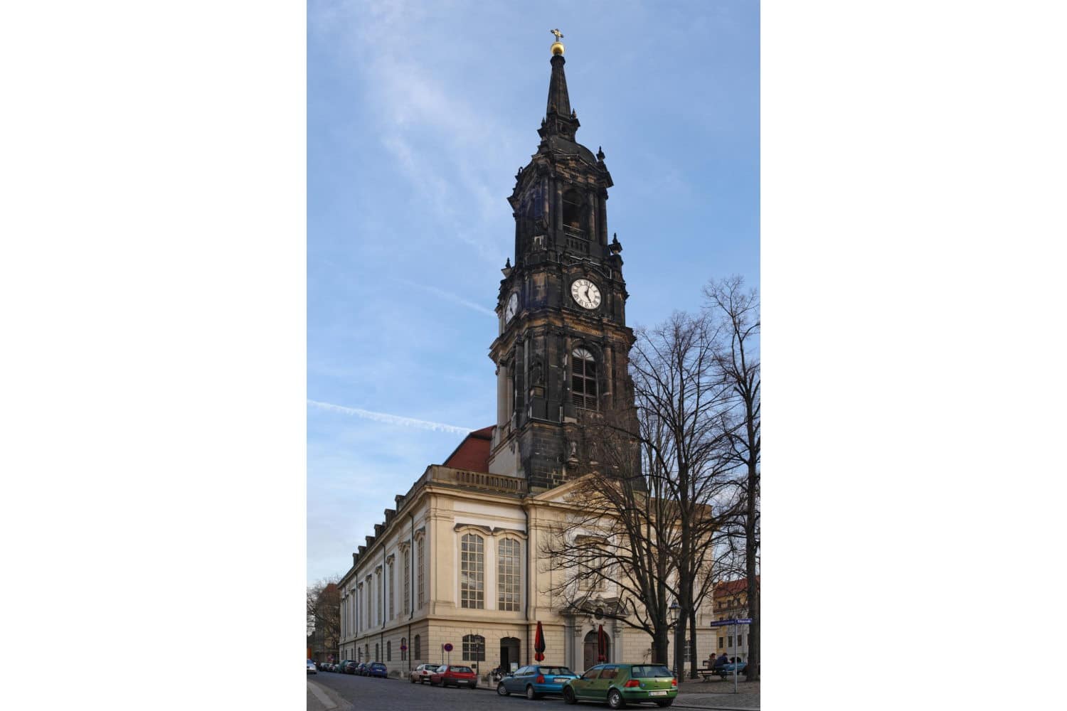 Dank Kirchenbauprogramm bis 1991auferstanden: Dreikönigskirche Dresden. Foto: Kolossos, CC BY-SA 3.0, https://commons.wikimedia.org/w/index.php?curid=3746240