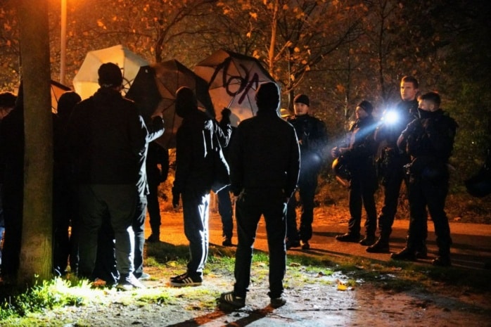 immer wieder Gerangel und Stress um Sebastian W. alias "Weichreite" am Rabet. Foto: LZ