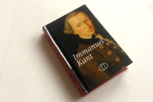 Barbara Brüning (hrsg.): Immanuel Kant. Foto: Ralf Julke
