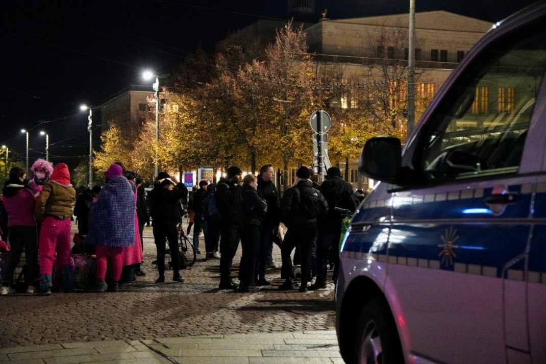 Versammlung auf dem Augustusplatz.
