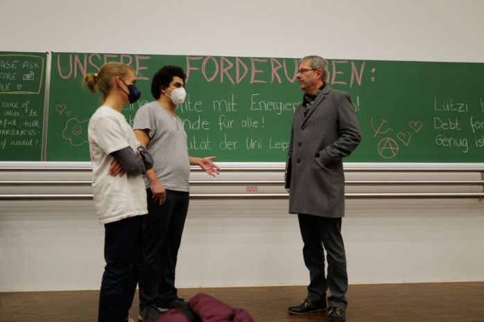 Studierende haben am 12. Dezember 2022 den größten Hörsaal der Uni Leipzig besetzt. Foto: Luise Mosig