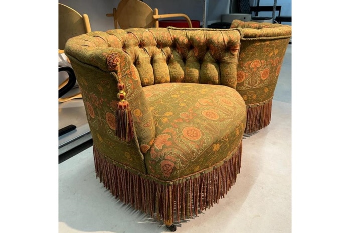 Dank Simone Howe wieder eine Schönheit: das „Tête-à-tête“-Sofa. Foto: privat