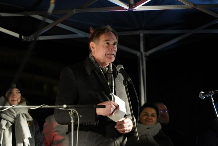 Burkhard Jung auf der Bühne bei seiner Rede. Foto: LZ