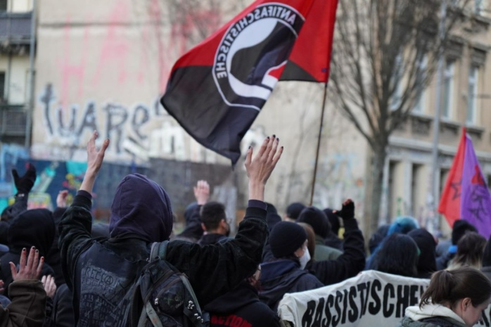 Das Gedenken an die Ermordungen in Hanau im Jahr 2020 in Leipzig. Foto: LZ