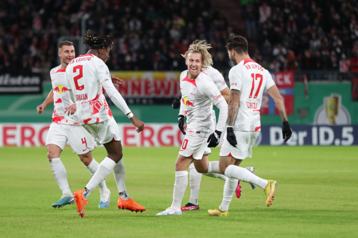 Torjubel bei Emil Forsberg (10, RB Leipzig) und Kollegen. Foto: Jan Kaefer