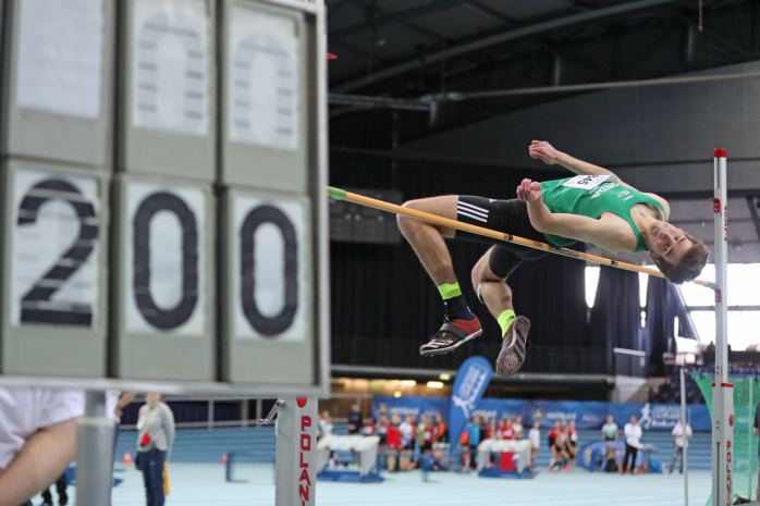 Vincent Jens Posmyk (TSG Markkleeberg von 1903) überspringt die 2,00 Meter. Foto: Jan Kaefer
