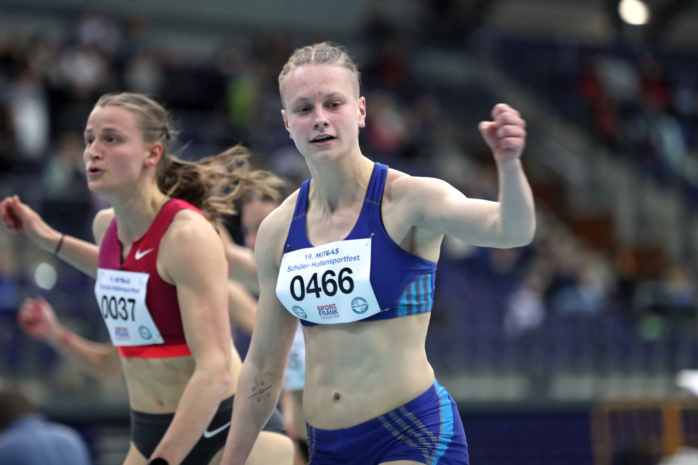 Michelle Rädler (SG MoGoNo Leipzig) gewinnt vor Chiara Schimpf (Dresdner SC 1898). Foto: Jan Kaefer