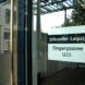 Eingang am Jobcenter Leipzig.