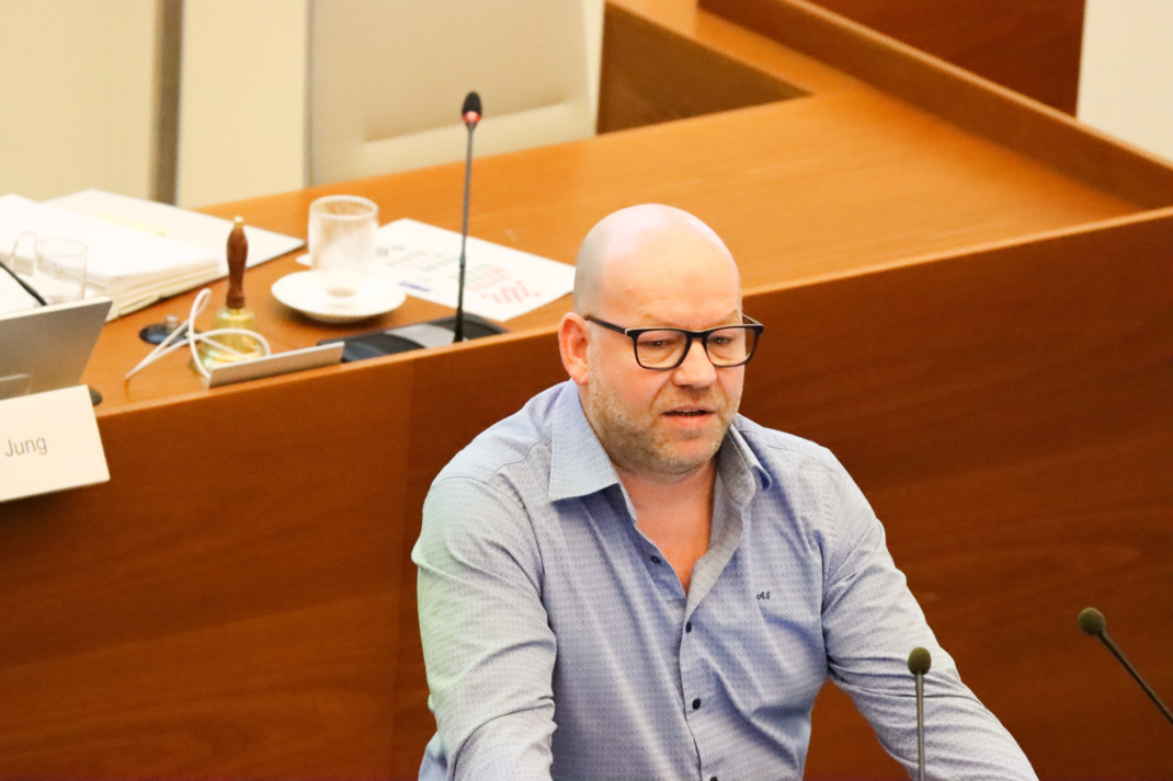 CDU-Stadtrat Andreas Schultz am 15. März 2023 im Stadtrat. Foto: LZ