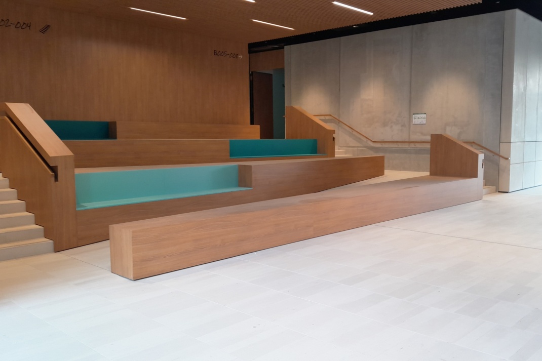 Das Foyer der Quartiersschule. Foto: Marko Hofmann