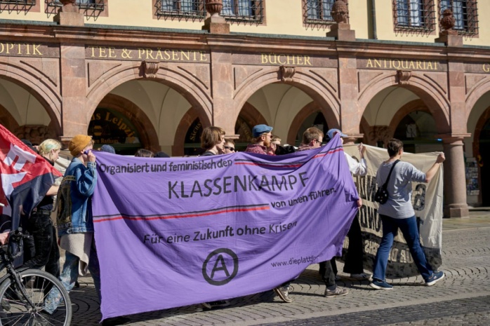 Anarchistische Demo für den 6-Stunden-Tag. Foto: Tom Richter