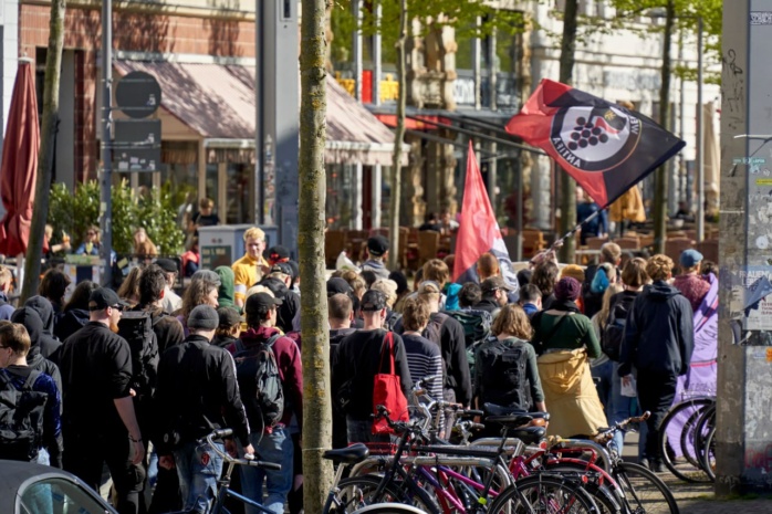 Anarchistische Demo für den 6-Stunden-Tag. Foto: Tom Richter