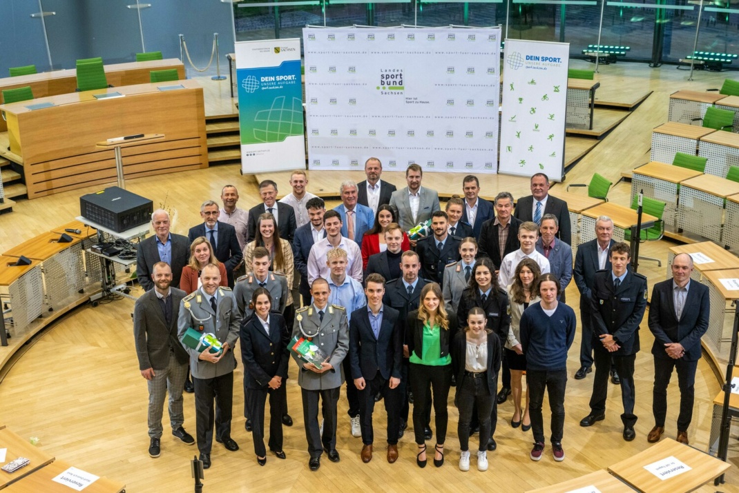 Gruppenbild mit allen Geehrten des Abends. Fotos: Kristin Schmidt/LSB