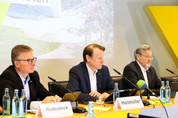 Der VNG AG - Vorstand: Bodo Rodestock, (Finanzen und Personal), Vorstandsvorsitzender Ulf Heitmüller und Hans-Joachim Polk (Infrastruktur und Technik). Foto: LZ