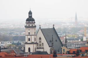 Blick auf die Thomaskirche.