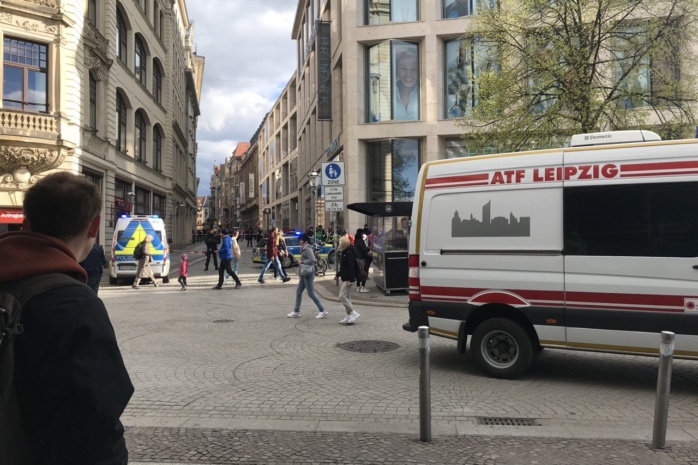 Polizeieinsatz in der Hainstraße. Foto: LZ