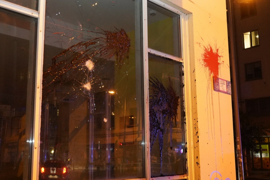 Das Gebäude nach dem Angriff. Foto: LZ