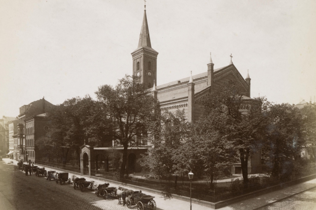 Abbild der Kirche nach 1886.