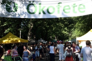 Ökofete im Clarapark.