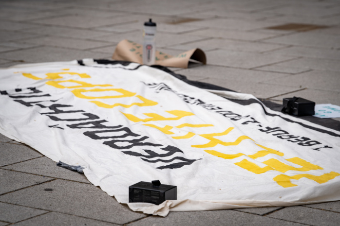 Kundgebung vor dem Neuem Rathaus zur Debatte über den 03.06 im Stadtrat. Foto: Ferdinand Uhl