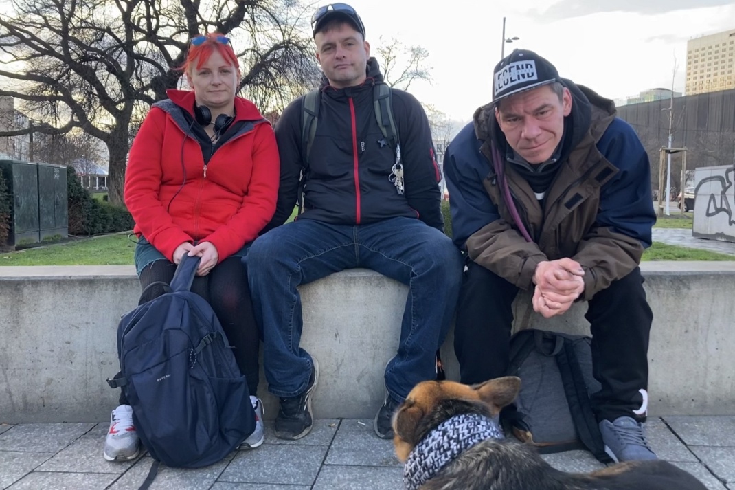 Nadine, Chris und Tobi haben über ihre Erfahrungen mit Obdachlosigkeit gesprochen. Foto: Antonia Weber