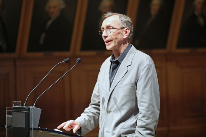 Prof. Svante Pääbo (Nobelpreisträger) hält seine Dankesrede. Foto: Jan Kaefer