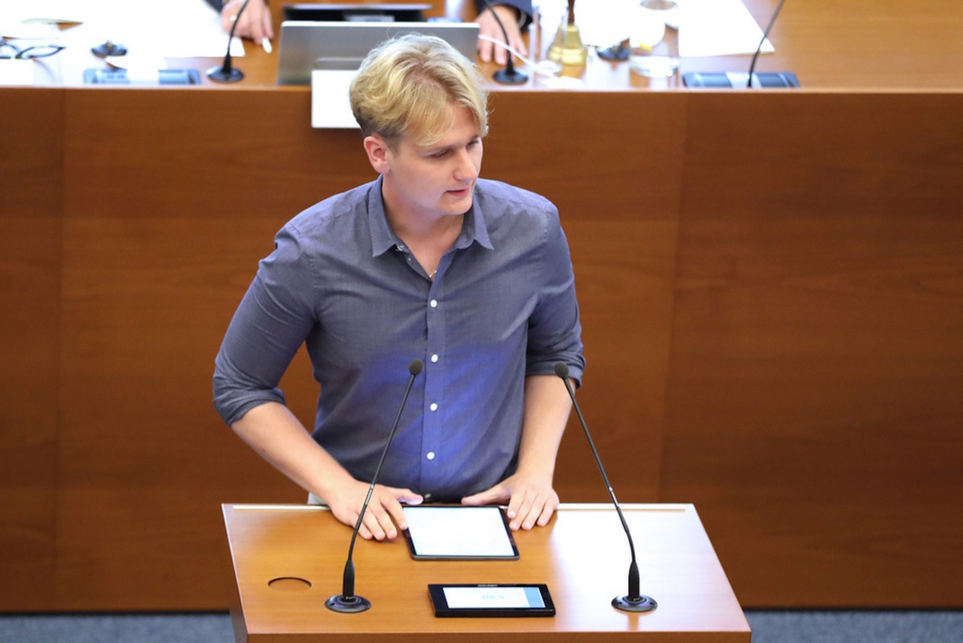 Oskar Teufert spricht im Stadtrat