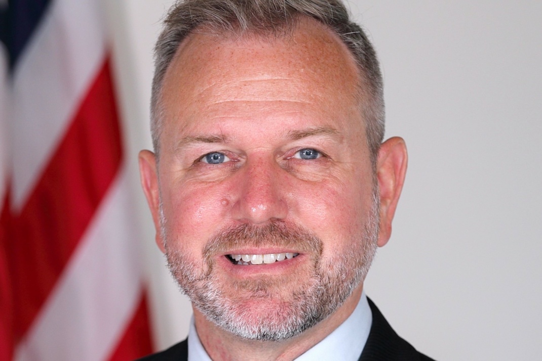 Generalkonsul John R. Crosby