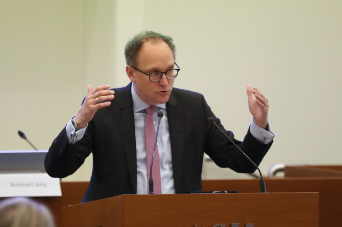 Ratsversammlung Leipzig, Neues Rathaus, am 05.07.23. Im Bild: Ulrich Hörning (Beigeordneter für Allgemeine Verwaltung). 