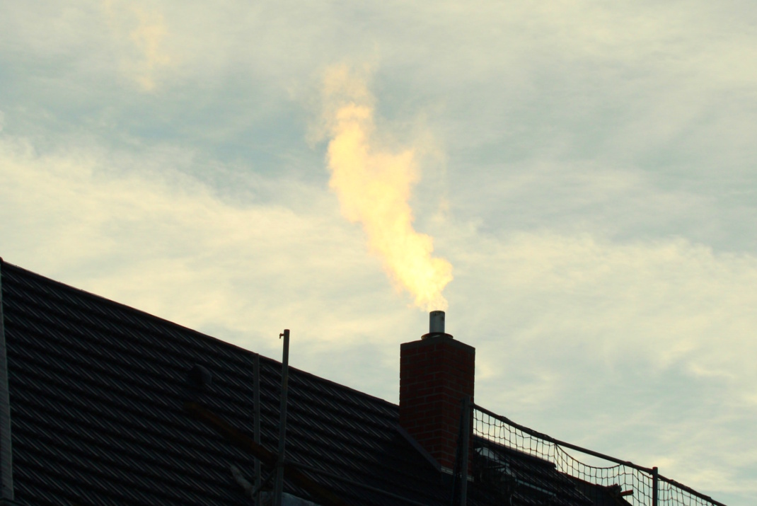 Rauchender Schornstein.