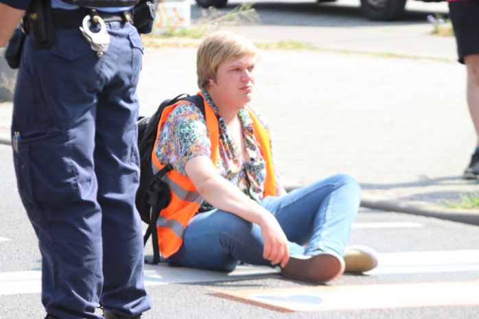 Aktivist während der Blockade der Jahnallee.