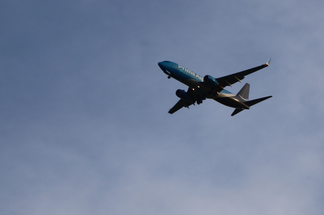 Flieger im Landeanflug.