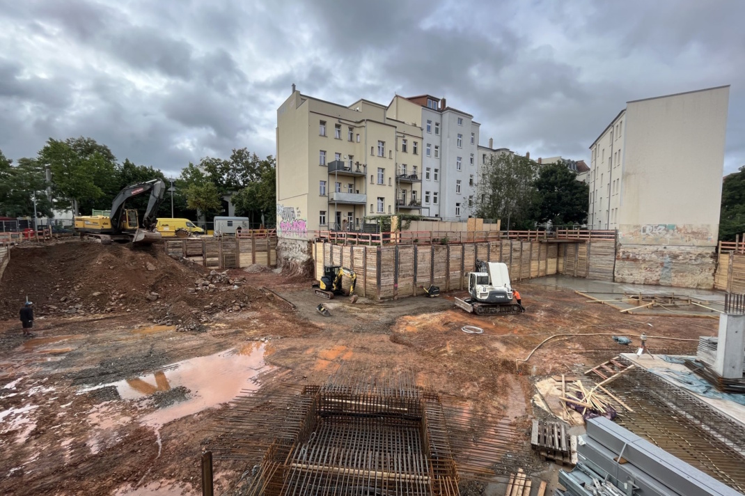 Baustelle in der Karl-Heine-Straße 94 in Leipzig.