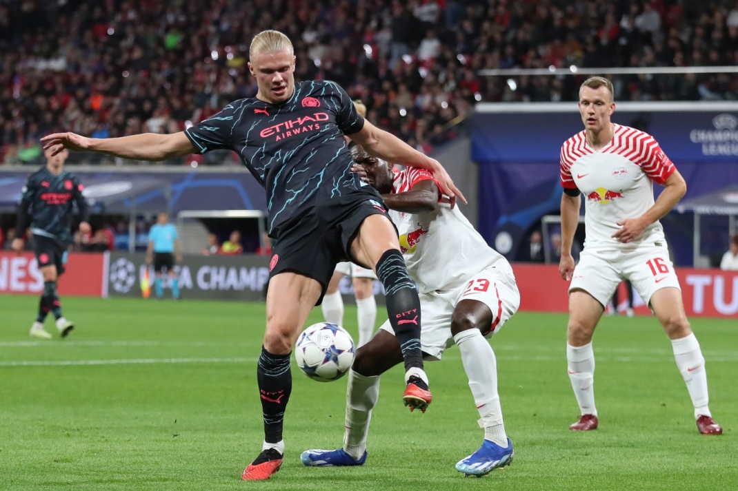Erling Haaland traf diesmal nicht selber, feierte mit Manchester City dennoch einen Sieg in Leipzig. Foto: Jan Kaefer