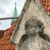 Verwitterte Steinfigur am Dom von Naumburg.