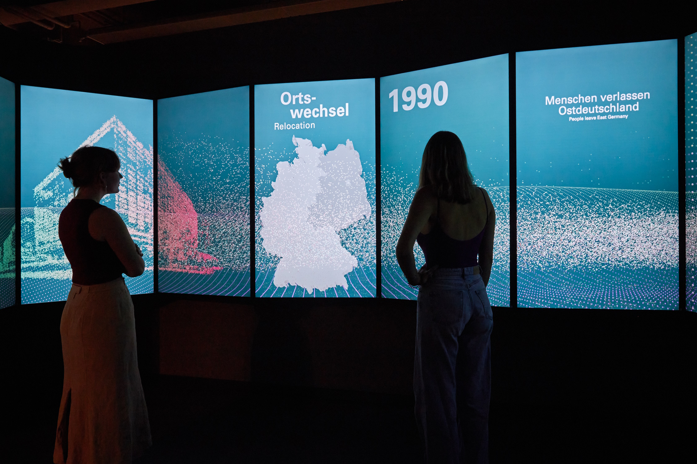 Interaktive Grafiken zeigen die doch dramatischen Veränderungen nach 1990. Foto: Alexander Schmidt/Punctum