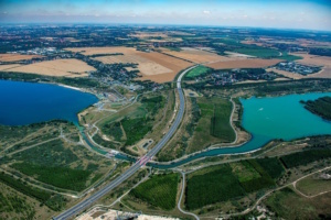Luftbildaufnahme Störmthaler See und Markkleeberger See.