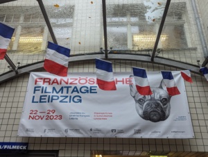 Eine grimmige Dogge ziert das Plakat der Französischen Filmtage.