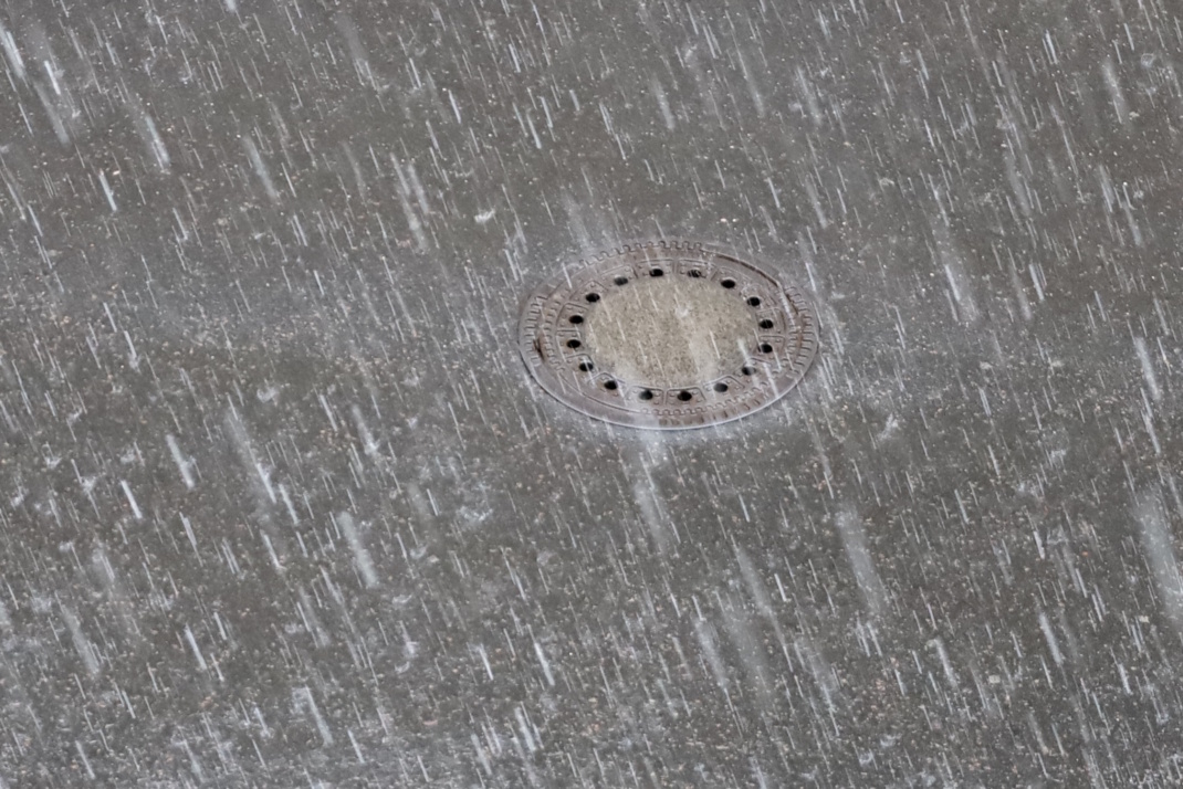 Noch fließt das meiste Regenwasser in das Leipziger Kanalsystem ab, Foto:; Ralf Julke