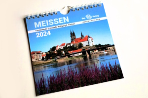 Cover des Kalenders: Elbe und Burg.