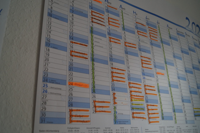 Der Kalender mit den entfallenen Workshops der Rosalinde. Foto: Yaro Allisat