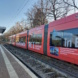 LVB-Straßenbahn am Völkerschlachtdenkmal.