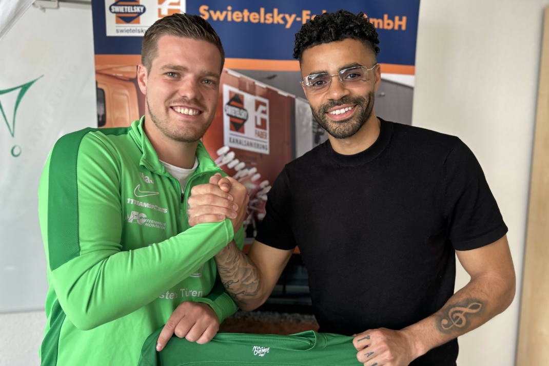 Hans Jerke und Stanley Ratifo. Quelle: BSG Chemie Leipzig e.V.